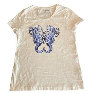 🔥4/$20  CROFT&BARROW Womens Seahorse short sleeved top - size Small